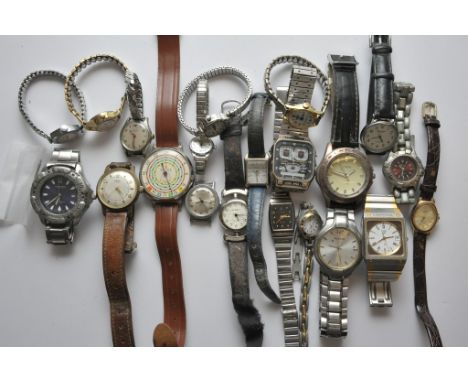 A collection of assorted various vintage ladies and gents wristwatches