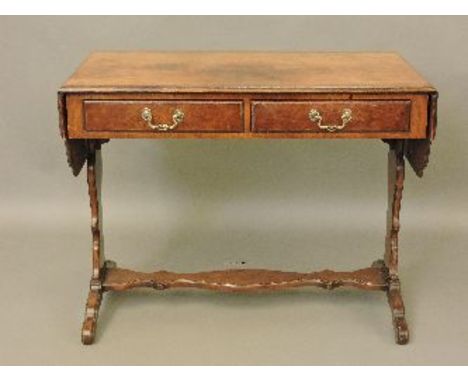 A reproduction walnut sofa table, 96cm wide