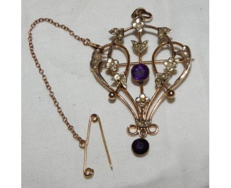 YELLOW METAL MAUVE STONE &amp; SEED PEARL PENDANT  