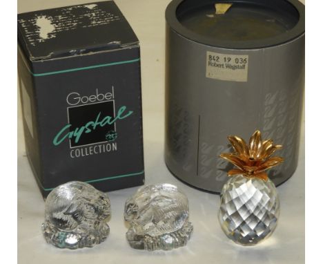 SWAROVSKI PINEAPPLE, GOEBEL CRYSTAL 2 RABBITS  