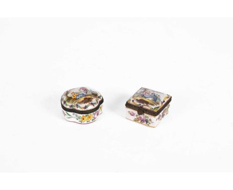 Two 19th Century Lille ceramic boxes, having hinged covers decorated with courting couples, 6cm wide maximumThe square exampl