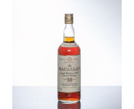 THE MACALLAN 10 YEARS OLD
Single Highland Malt Scotch Whisky. 26 2/3 fl. ozs, (75.7cl), 70° proof (40% volume). 