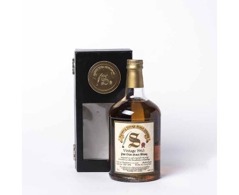 DUMBARTON 1963 SIGNATORY
Pure Grain Scotch Whisky. 75cl, 40% volume, in carton. 