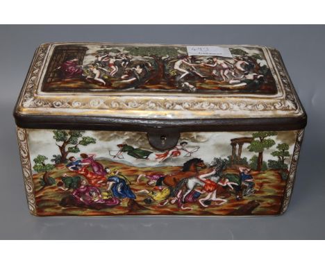 A Capo di Monte casket and nine various enamel and other boxes (10)