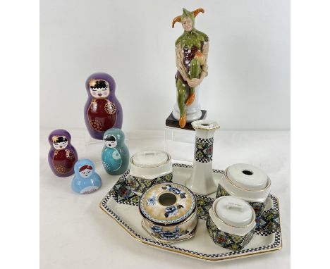 A collection of assorted antique &amp; vintage ceramics to include H &amp; K Tunstall dressing table set, Losol Ware Keeling 