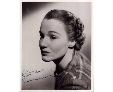 Constance Cummings (1910-2005), a 10x8 inch photo, signed in fountain pen ink. An American-British actress with a career span