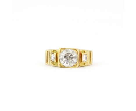 A gent's 18ct yellow gold ring set with a large diamond, approx. 2ct, with diamond set shoulders, (S.5).