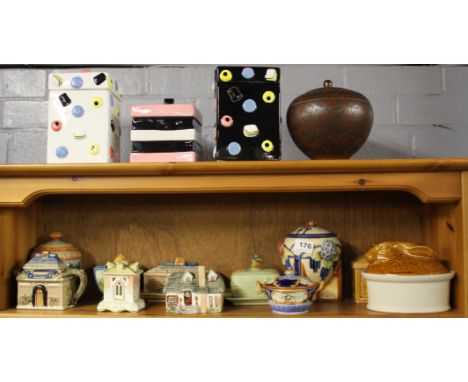 A group of collectable ceramic items.