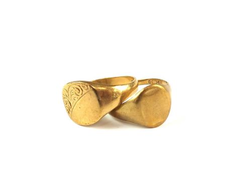 Two 9ct gold signet rings, one ring size W 1/2 the other ring size over Z 1/2, total weight approx 11g (2)