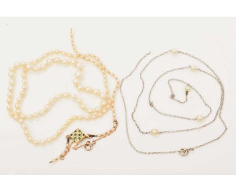 Antique string of cultured pearls with a square shaped gold clasp set with old cut diamonds and square step cut emeralds, 52c