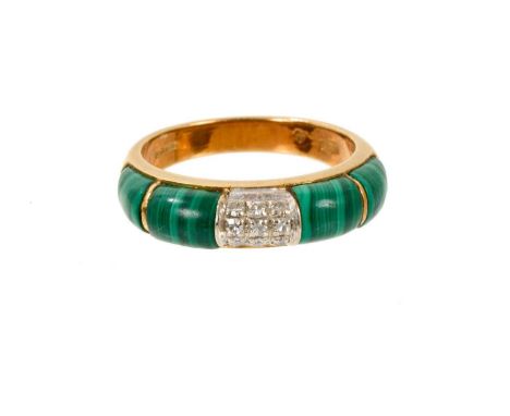 1970s diamond and malachite dress ring with pavé set single cut diamonds flanked by malachite panels, in 18ct gold setting, L