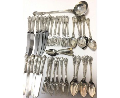 Part canteen of 19th century French silver cutlery by Veyrat, comprising 6 dinner forks, 5 tablespoons, 6 dessert spoons, 6 d