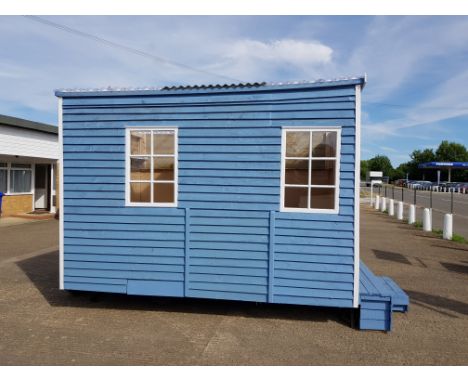 A RECENTLY MADE DECORATIVE SHEPHERDS HUT. PLEASE NOTE THIS ITEM IS NOT AT OUR SALE ROOM.&nbsp; FOR VIEWING PLEASE CONTACT THE