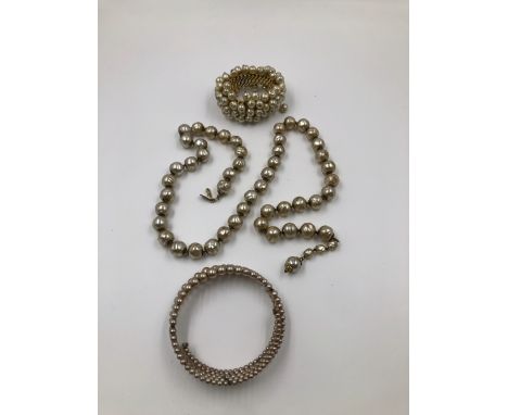 MIRIAM HASKELL SIGNED LARGE CHAMPAGNE BAROQUE PEARL NECKLACE, TOGETHER WITH A PEARL EXPANDING BRACELET AND COLLAR BELIEVE TO 
