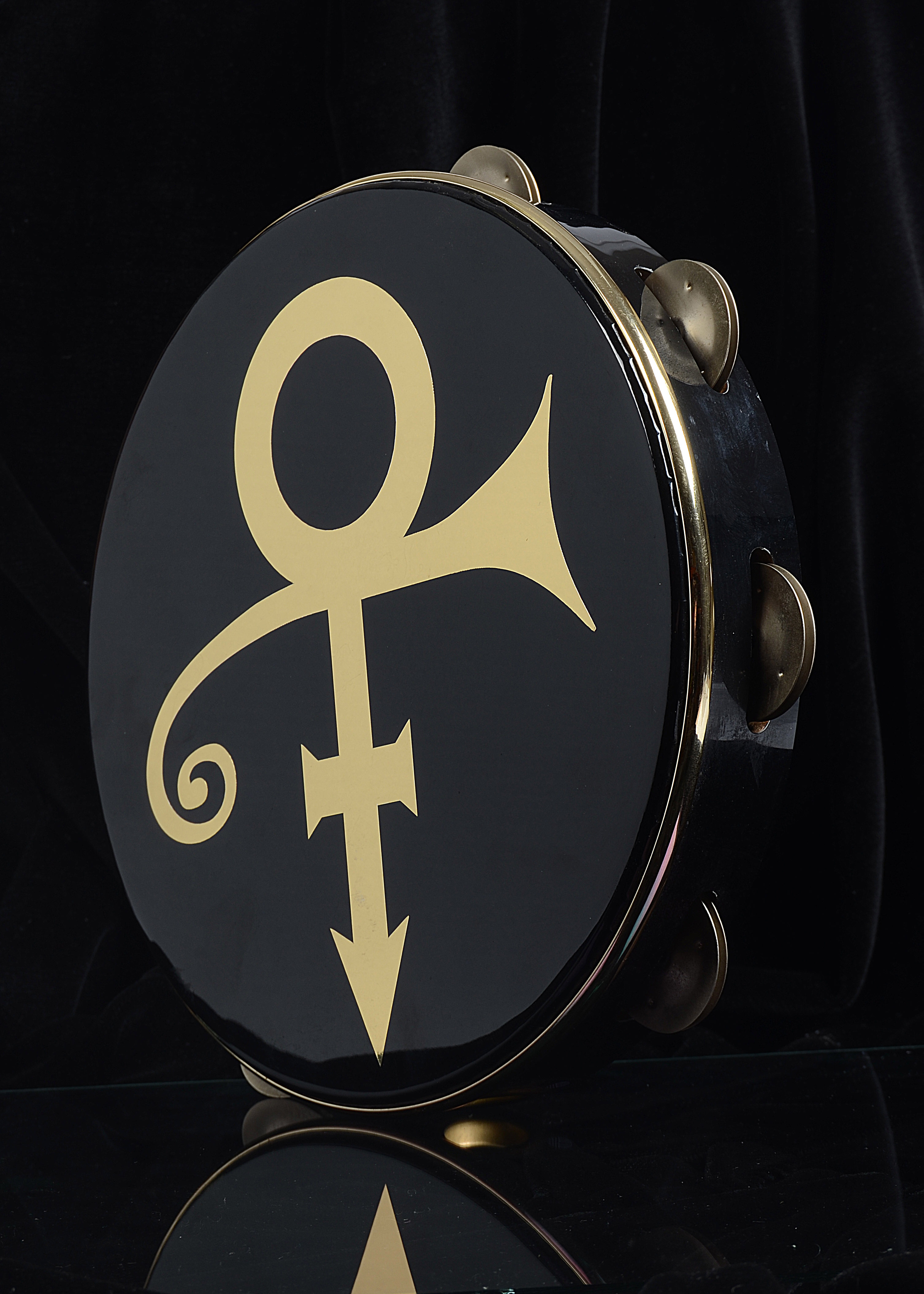 Prince / The Artist Formally Know As Prince, Remo tambourine with gold