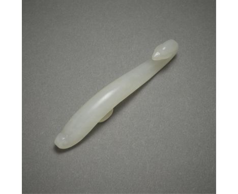 Chinese carved jade belt hook. Of a white jade in the form of a phoenix.Included in this auction is a box designed to hold th