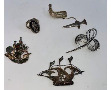 An Art Deco marcasite brooch, with blue enamel on yellow metal triple shank; other marcasite and filigree jewellery 