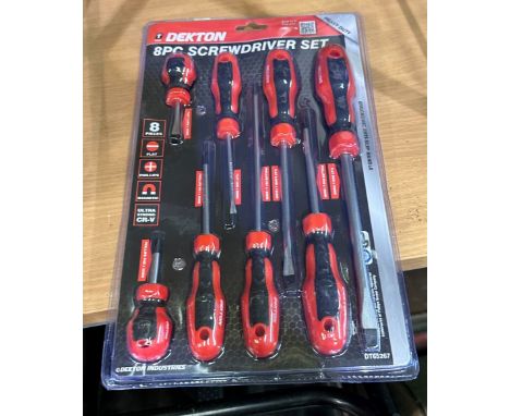 New and unused Dekton eight piece CR-V screwdriver set. P&amp;P Group 1 (£14+VAT for the first lot and £1+VAT for subsequent 