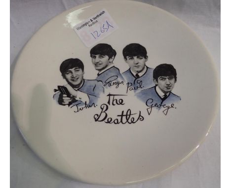 Washington Pottery Beatles plate, D: 16 cm. P&amp;P Group 2 (£18+VAT for the first lot and £3+VAT for subsequent lots) 