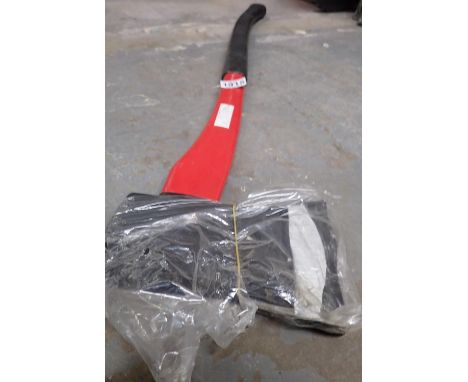 New and unused felling axe. P&amp;P Group 1 (£14+VAT for the first lot and £1+VAT for subsequent lots) 
