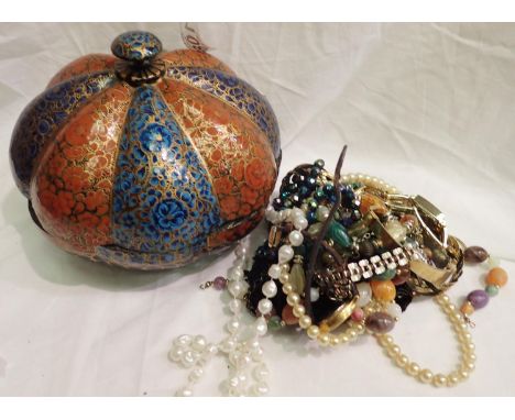 Papier mache box with costume jewellery contents. P&amp;P Group 1 (£14+VAT for the first lot and £1+VAT for subsequent lots) 