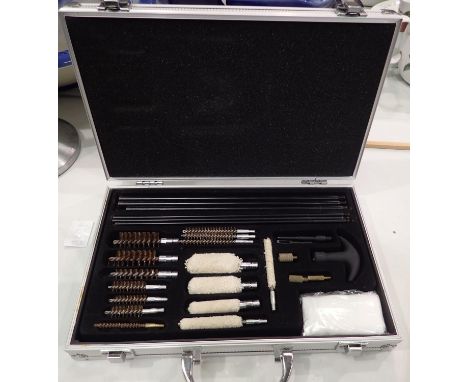 Cased gun cleaning kit, all contents present. P&amp;P Group 1 (£14+VAT for the first lot and £1+VAT for subsequent lots) 