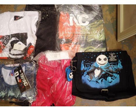 Mixed new clothing, mainly shirts. P&amp;P Group 1 (£14+VAT for the first lot and £1+VAT for subsequent lots) 