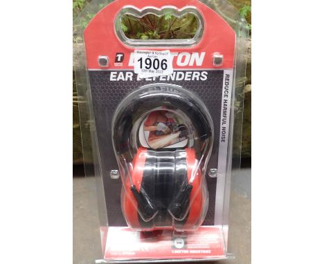 New pair of unused Dekton ear defenders. P&amp;P Group 1 (£14+VAT for the first lot and £1+VAT for subsequent lots) 