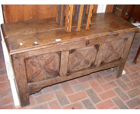 A period oak panelled coffer - 120cms