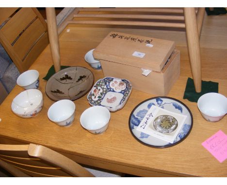 A selection of Oriental ceramic ware - boxed and loose