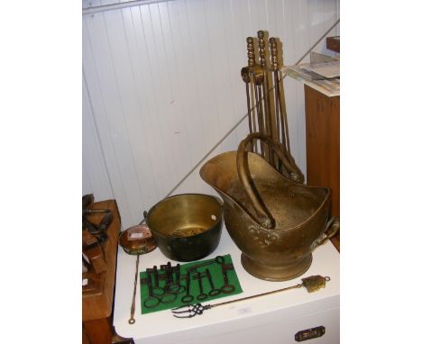 A brass coal scuttle, together with other metalware, including a selection of antique keys 