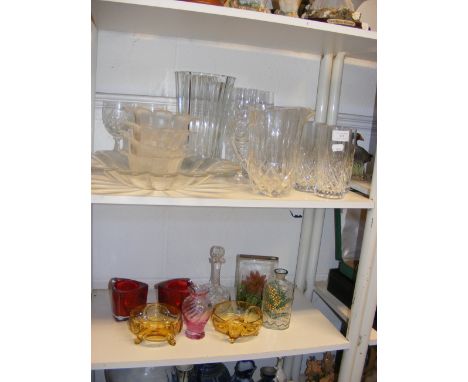 Assorted glass, including 'sunflower' centre bowl and individual bowls, coloured glass and cut glass - on two shelves 