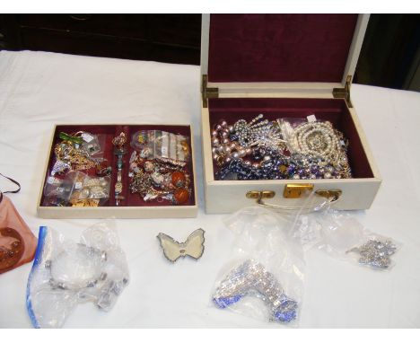 A jewellery box of costume jewellery