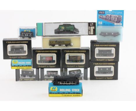 14 Boxed items of N gauge rolling stock including Graham Farish x 11 and Lima x 3