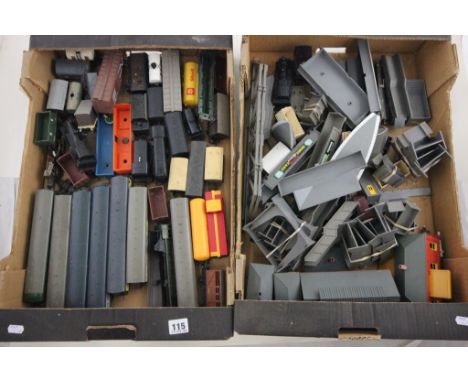 Collection of 00 gauge model railway including approximately 30 items of rolling stock, engine parts, Triang R52 BR engine, T