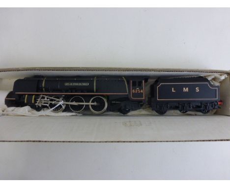 Boxed OO gauge Triang Wrenn W2227 City of Stoke LMS engine & tender