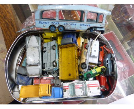 Collection of vintage die-cast vehicles including Dinky & Corgi etc featuring Corgi James Bond 007 Aston Martin DB5, Corgi Sm