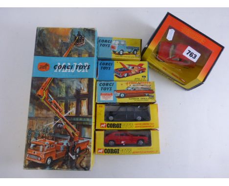 Seven boxed Corgi die-cast vehicles including 275 Austin Metro, 1127 Major Simon Snorkel Fire Engine, Whizwheels 311 3 Litre 