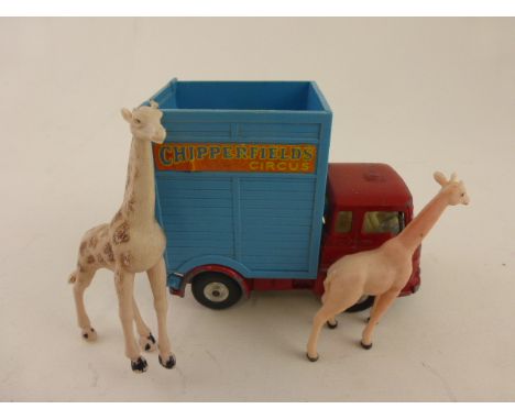 Original Corgi Chipperfield Circus Bedford Tractor Unit with two giraffes, some paint loss