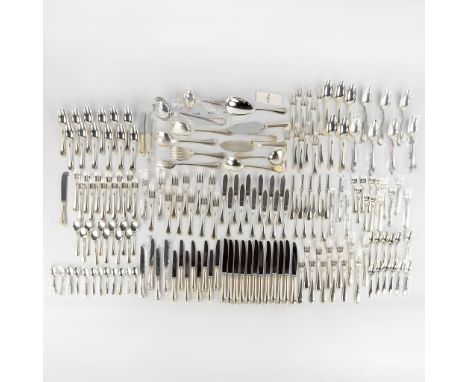 Christofle, model 'Spatours' a 182-piece silver-plated cutlery.&nbsp;The set has all the original sales boxes, no chest.&nbsp