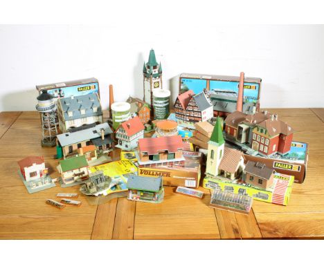 A large collection of German HO gauge model railway accessories, buildings, trees etc. - 1960s-1990s, mostly in used conditio