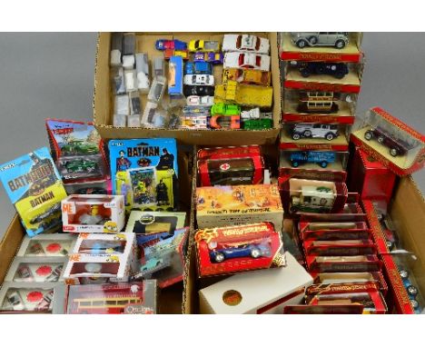 A QUANTITY OF BOXED AND UNBOXED DIECAST VEHICLES, assorted Matchbox 'Models of Yesteryear' to include AC Mack Truck 'Consolid