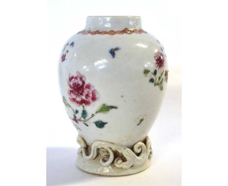 An 18th Century Chinese porcelain caddy decorated in famille rose style, 10cm high