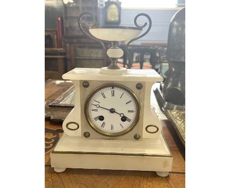 Small alabaster cased mantel clock, the case with urn mount, approx 25cm high