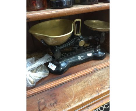 LIBRA KITCHEN SCALES AND WEIGHTS