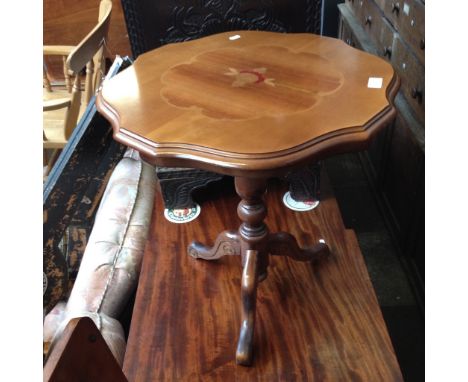 ITALIAN TRIPOD TABLE