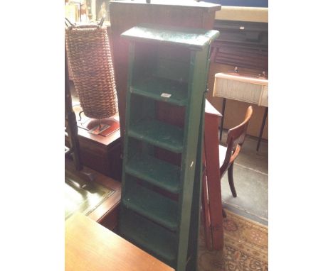 GREEN WOOD STEP LADDERS