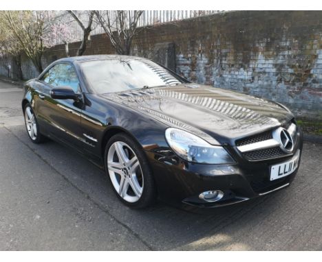 Second-generation R230 with extensive Mercedes Benz history on offer at No Reserve.
UK-supplied RHD, first registered 25/05/2