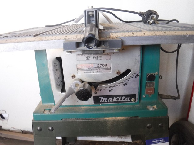 MAKITA TABLE SAW 2708 240V SN - 440448E