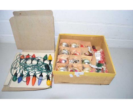 Mixed Lot: Vintage Christmas decorations